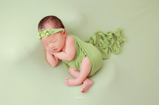 河北宝宝边吃边拉正常吗