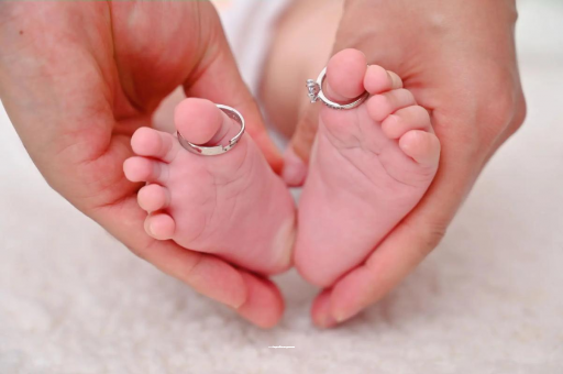 河北宝宝发烧手心比额头烫